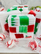 Load image into Gallery viewer, “Peppermint Crush”
